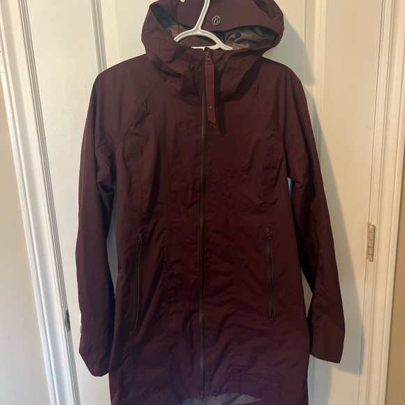 Lululemon right as rain jacket - Picture 2 of 2